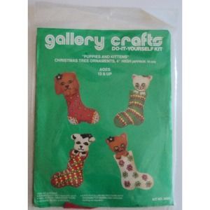 Gallery Crafts Kit No. 8009 Puppies and Kittens Christmas Stocking Ornaments